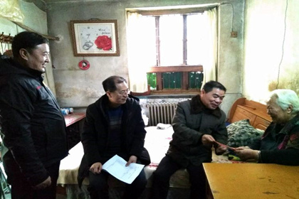 【“四进万家系列活动”】集团向导走访慰问组开展“进万家门、、、访万家情、、、解万家难、、、暖万家心”活动